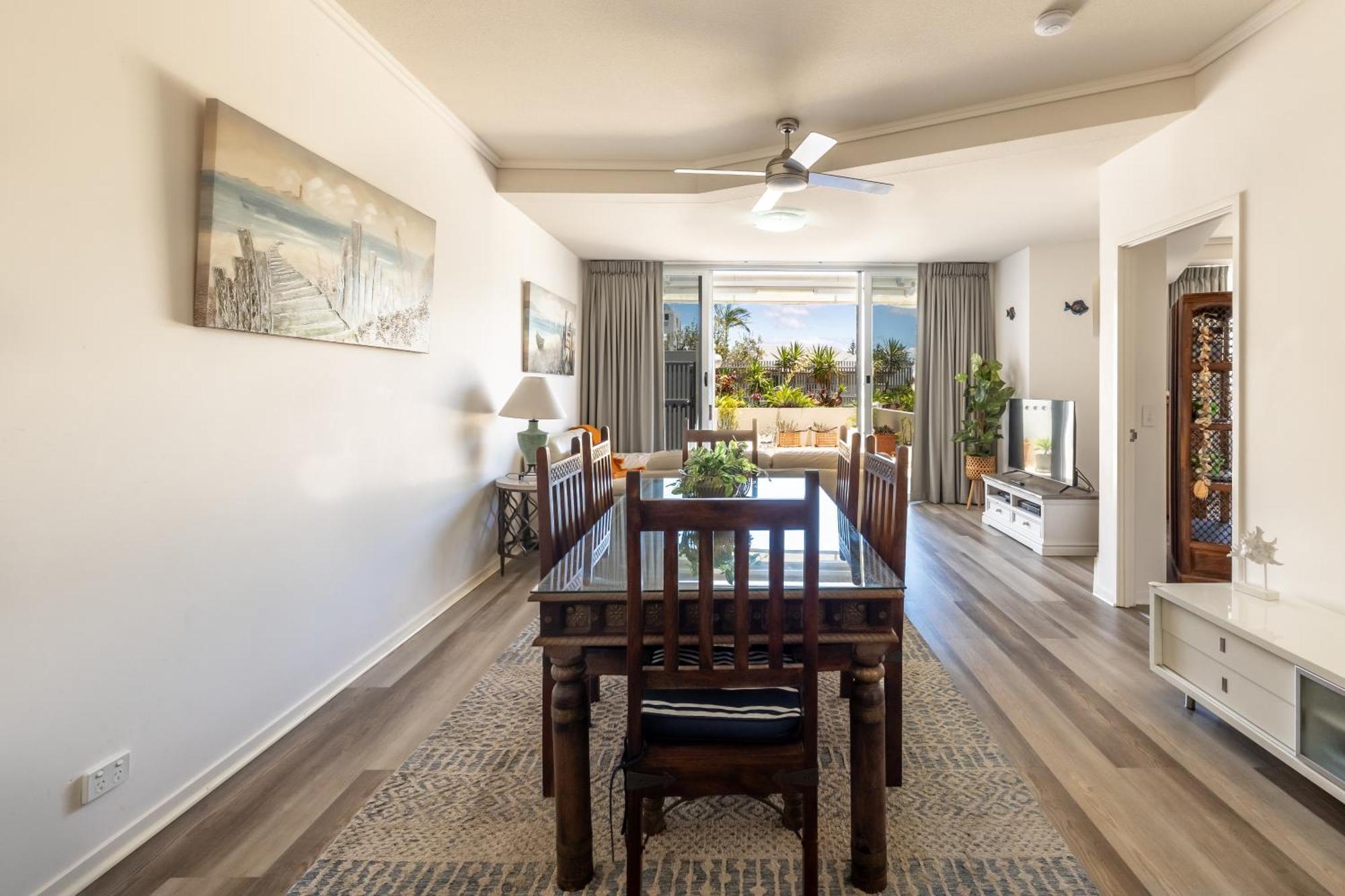 Aspect Caloundra Aparthotel Екстериор снимка